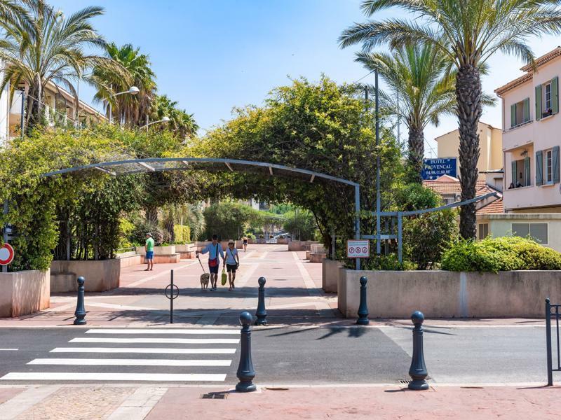 Saint-Raphaël Hotel Provencal מראה חיצוני תמונה