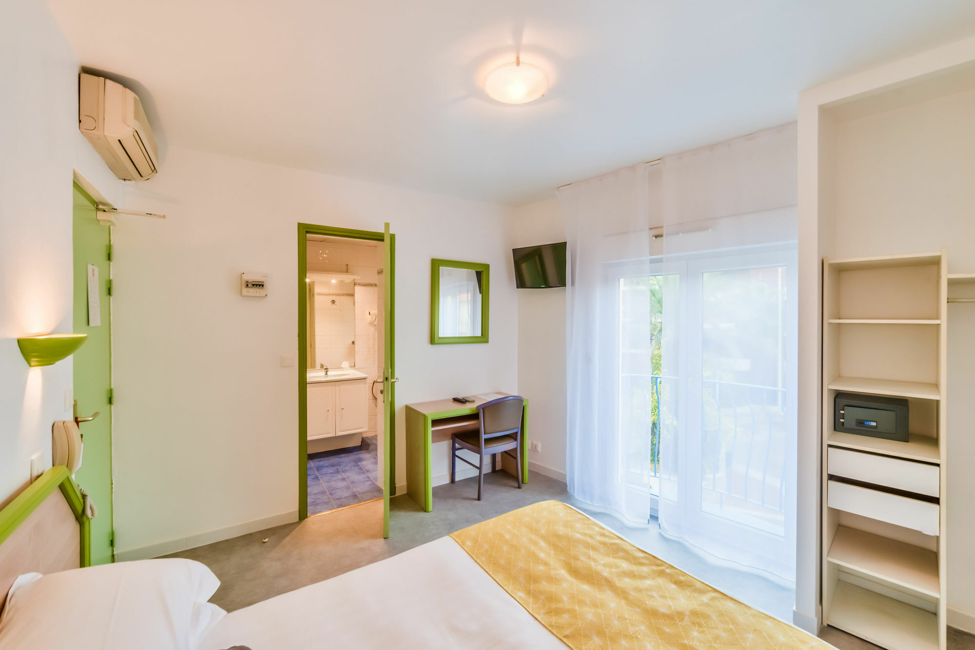 Saint-Raphaël Hotel Provencal מראה חיצוני תמונה